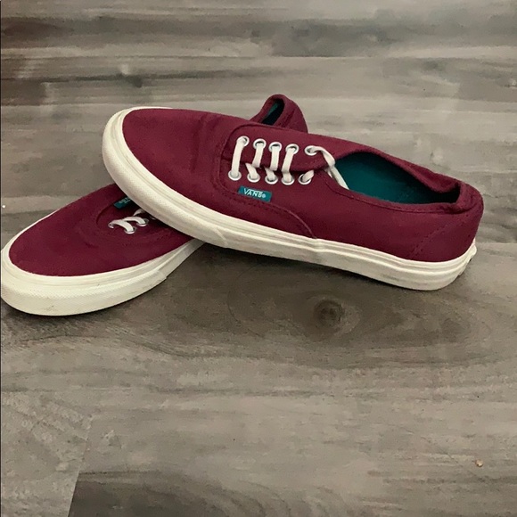 Vans - Picture 3 of 3